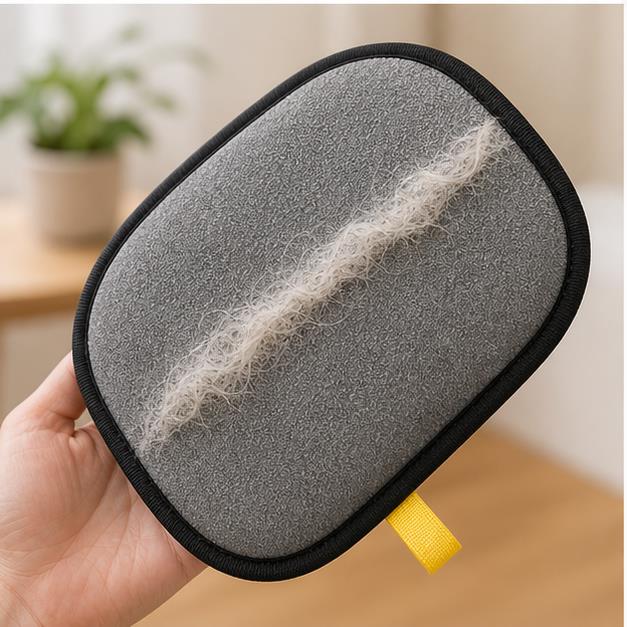 Gathered pet hair on the cleaning surface